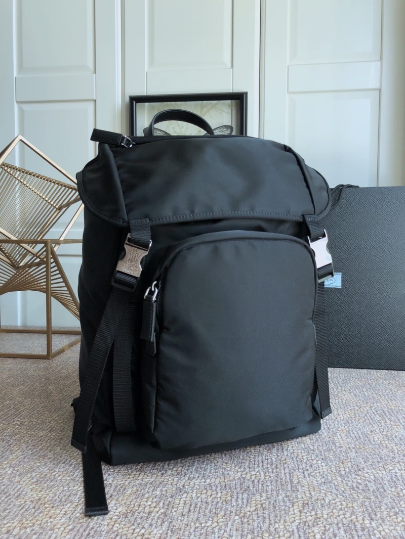 Pra*a backpacks